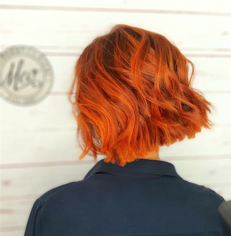 LUCE ICONIC [Consulenza Dedicata-Colore-Taglio-Piega Luxury] Esperienza completa di stile. Copertura piena o cambio look studiato su viso, stile e personalità. Per un risultato elegante e su misura.